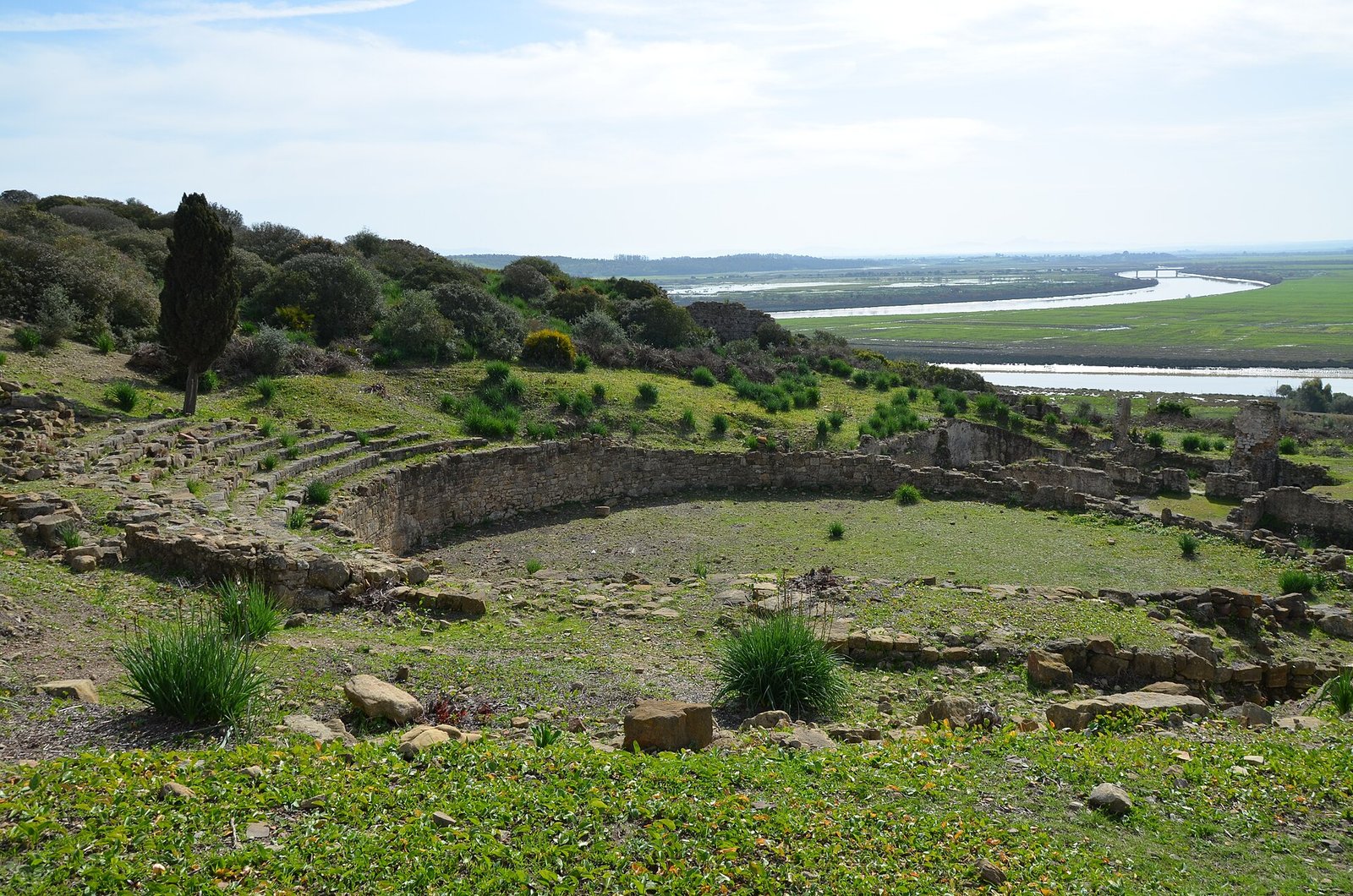 Larache & Lixus Day Trip from Tangier: Roman Ruins, Old Town & Seafood (2026)